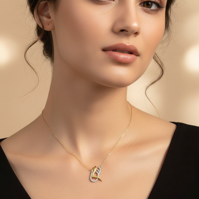 سلاسل وقلادات